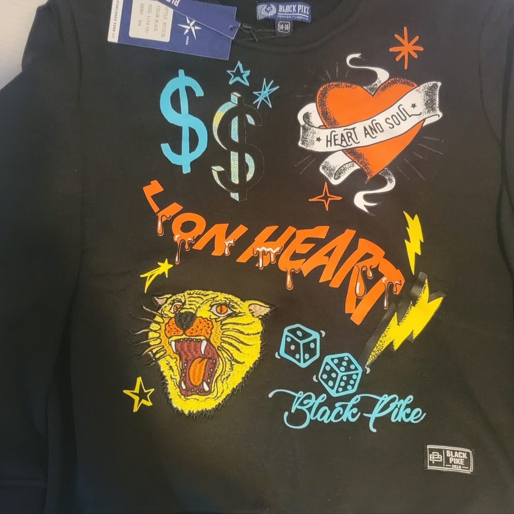 Tiger Hearts 2D Embroidered Fleece Pullover NWT Boys Size 14 perfect If Size 12